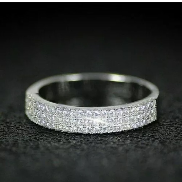 Jewelry - NEW! Elegant 925 silver ring 🔥🔥